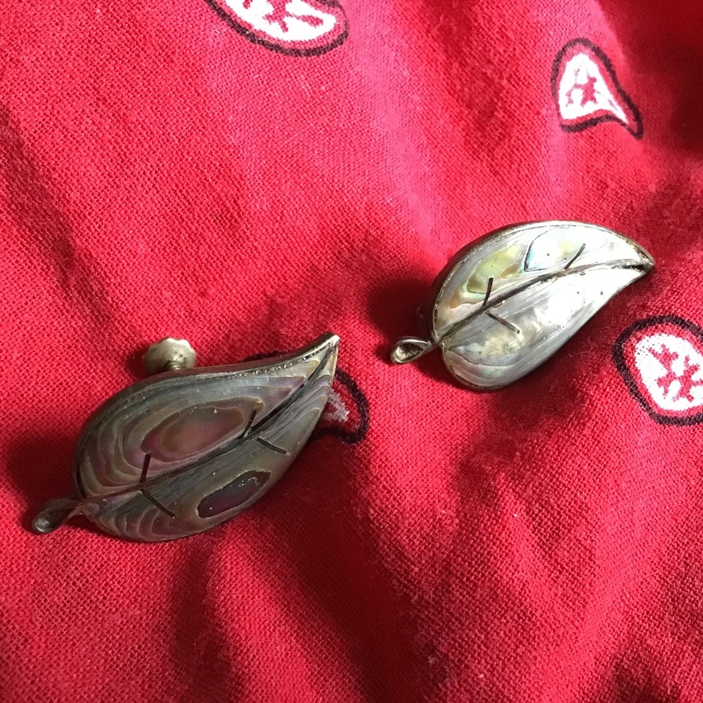 Vintage Taxco clamp on abalone earrings..in great shape